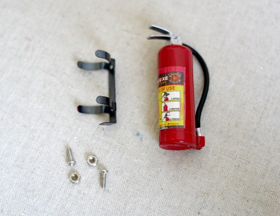 1:12 ドールハウス用品 安全装備 ミニチュア消火器シリンダー 壁掛け 