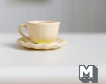Miniature Coffee Cup and Saucer Set 1:12 Scale Dollhouse Tea Cup Drinkware Set of 2 (cream) (metal) - F074
