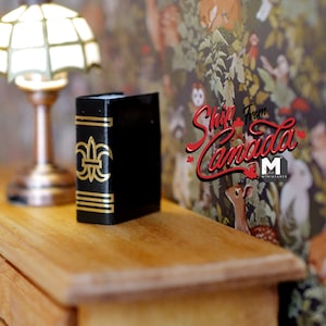 1:12 Dollhouse Supplies miniature Holy Black Bible (can open) - C040