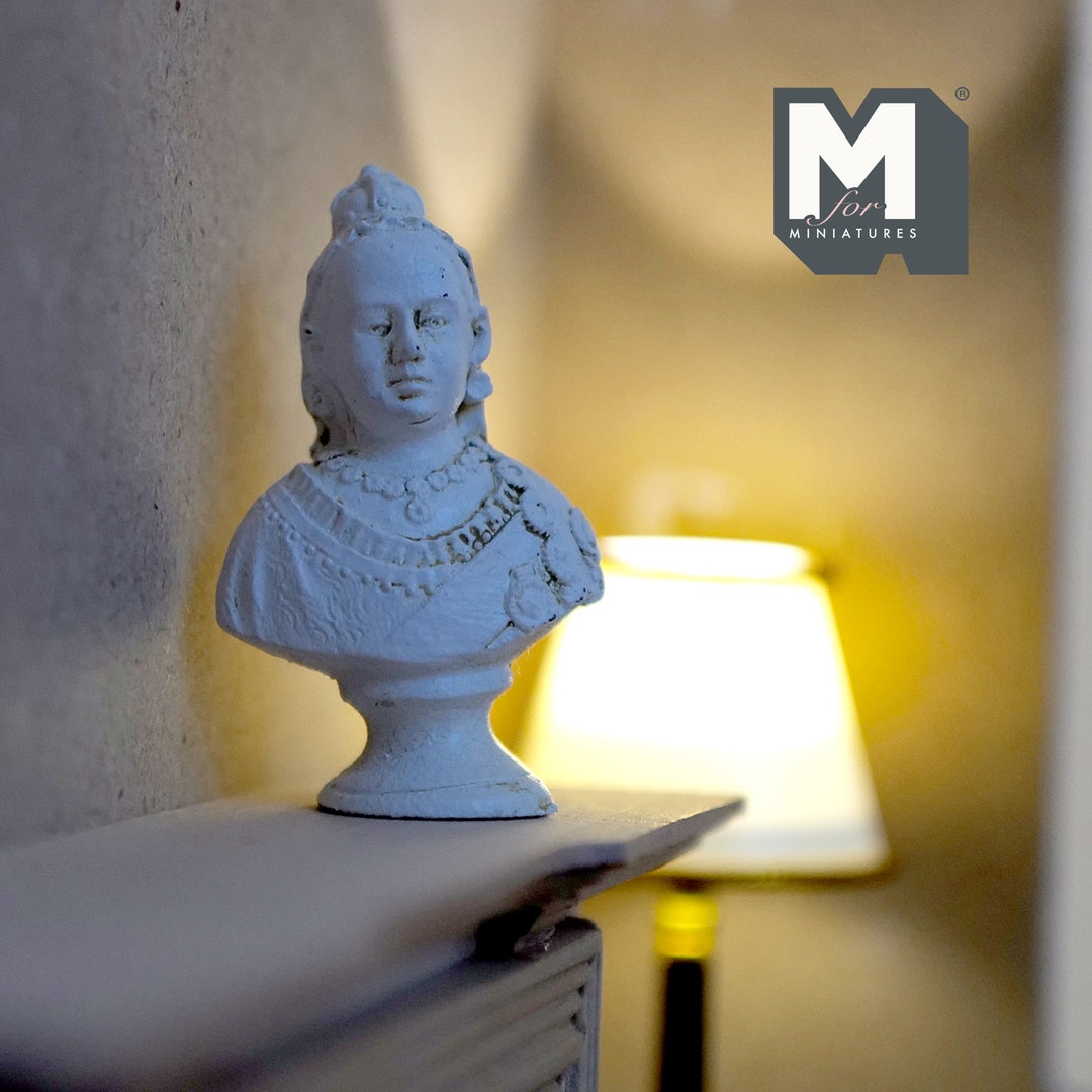 Miniature Queen Bust 1:12 Scale Dollhouse Bust Sculpture (cast Resin ...