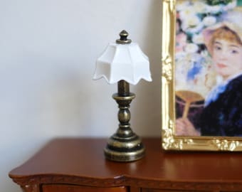 1:12 Dollhouse Miniature table lamp, desk lamp, lighting, living room table light - C085
