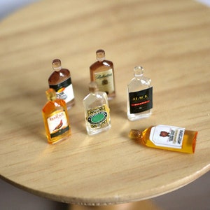 Miniature wine bottles accessories dolls house dining alcohlic beverage 1 12th scale miniature spirits bottles - B040