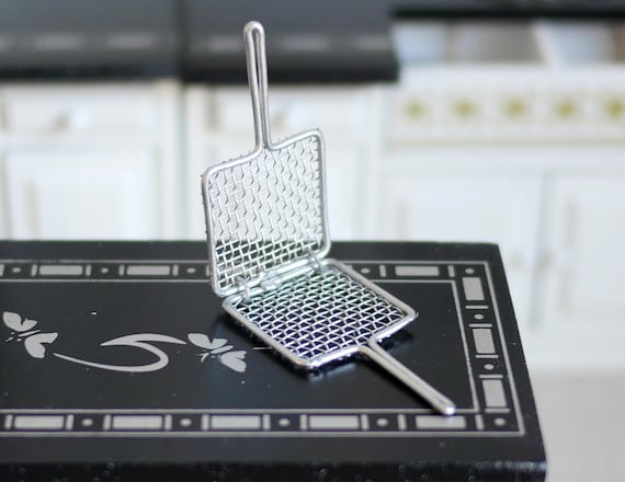 Square Dollhouse Miniature Unfinished Metal Casserole Dish