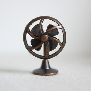 1:12 Dollhouse Supplies appliance miniature old style metal fan with 4 blades (bronze) - C094