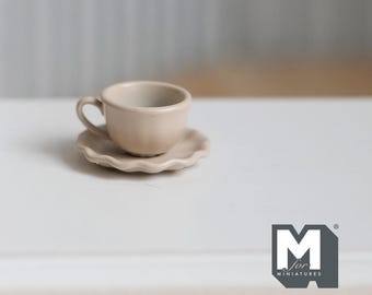 Miniature Coffee Cup and Saucer Set 1:12 Scale Dollhouse Tea Cup Drinkware Set of 2 (beige) (metal) - F074