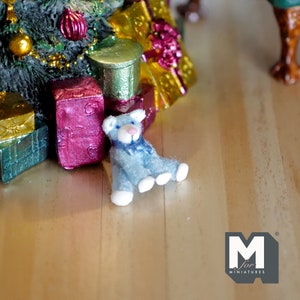 Miniature Plush Bear 1:12 Scale Dollhouse Supplies Mini Sitting Bear with Ribbon (blue) - F011