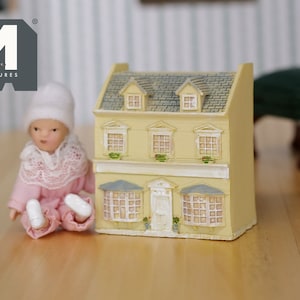 Dollhouse Supplies miniature 1:144 Resin The Montgomery house mini home tiny house-in-a-house C087
