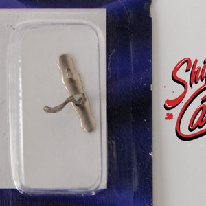 Dollhouse Miniature Brass Silver Door Handle with Key Hole Old English Style Door Handle Assembly 2 Piece Pack J024