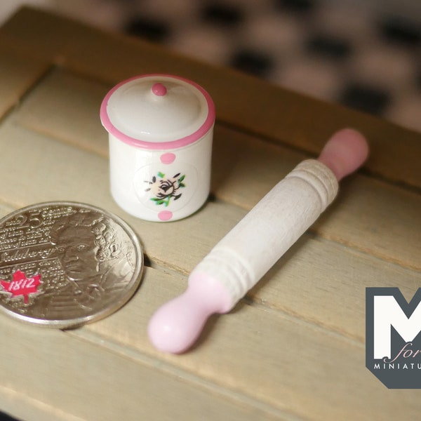 1:12 Dollhouse Miniatures Bakery Micro Dough Rolling Pin / Dough Roller Dollhouse Kitchen / Canister & Rolling Pin - H023