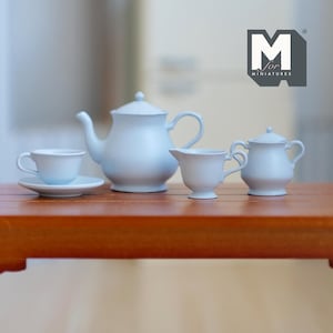 Miniature Metal Teapot and Cups Set 1:6 Scale Dollhouse Supplies Kitchenware Teapot Milk Jug Saucer Cup and Plates (blue) - A035