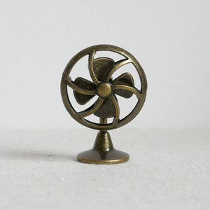 1:12 Dollhouse Supplies appliance miniature old style metal fan with 4 blades (gold) - C085