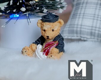 Dollhouse Supplies Miniature Bear Cub and Sail Boat 1:12 Scale 1 inch tall (resin) - G033