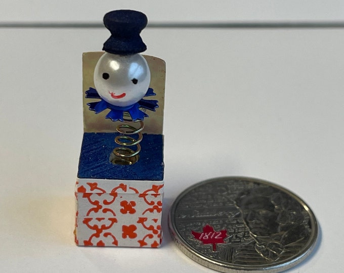 Dollhouse Miniature Jester in the Box in Kid's or Children Room - G061 ...