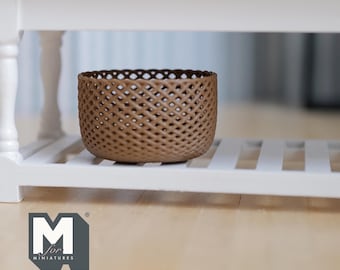 Cesta ovalada miniatura de imitación de mimbre para casa de muñecas a escala 1:12, cesto de ropa de ratán, contenedor de almacenamiento de 3,4 cm de alto (marrón) - C012