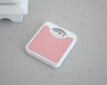 Dockhustillbehör 1:12 miniatyr badrumsvåg kroppsvikt analog våg -F035