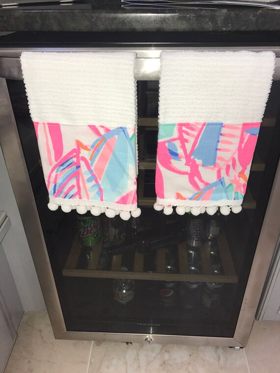Lilly Pulitzer Out To Sea Kitchen Towel Set Image 0