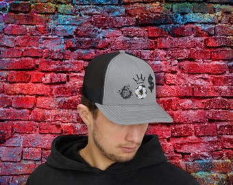 Gorra de camionero con grafiti de la realeza del fútbol: estilo urbano