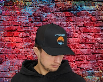 Gorra de camionero de fútbol City of Goals: estilo grafiti