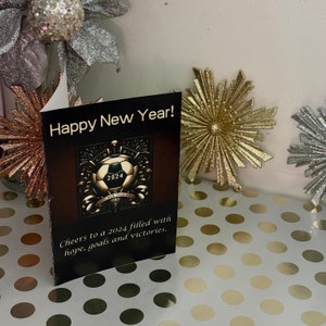 Carte de voeux de nouvel an à imprimer, Bonne année 2024, Carte de célébration du Nouvel An, Cartes de football, Cadeaux de Saint-Sylvestre, Entraîneur de football