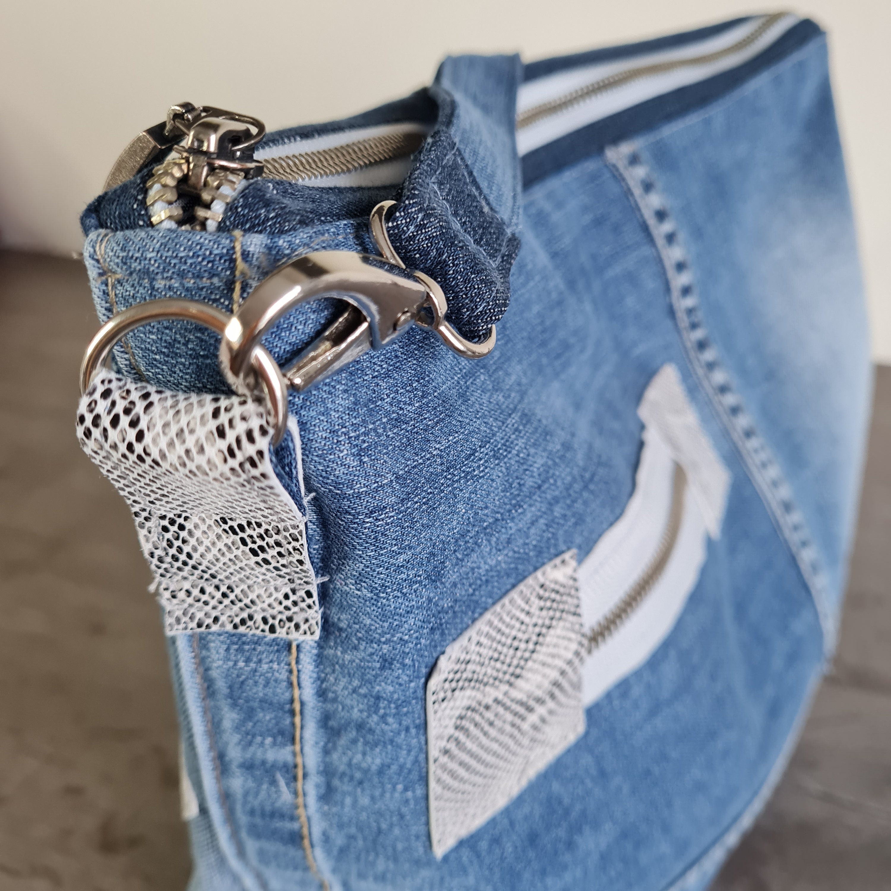 Denim Jeans Bag Medium size, Laptop Shoulder Zippered Jeans Bag, Denim Bag Zipper Leather Decor, Recycled Crossbody Jeans Bag Girls Teens EU Denim Jeans Bag Medium size, Laptop Shoulder Zippered Jeans Bag, Denim Bag Zipper Leather Decor, Recycled Crossbody Jeans Bag Girls Teens EU