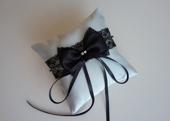Wedding ring pillow Black Lace ring bearer pillow black lace black lace wedding decor siver black wedding gothic wedding