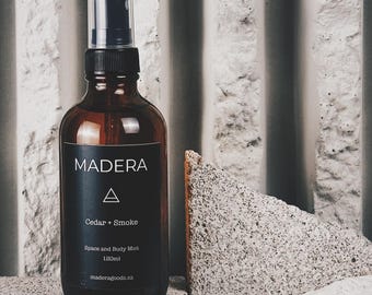 Cedar + Smoke Natürlicher Weltraumnebel