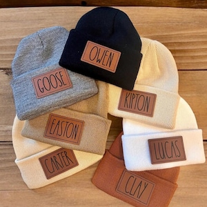 Gorro con nombre impreso personalizado, gorro para bebé recién nacido, gorro con parche de cuero para bebé personalizado, gorro para bebé con nombre, regalo para baby shower