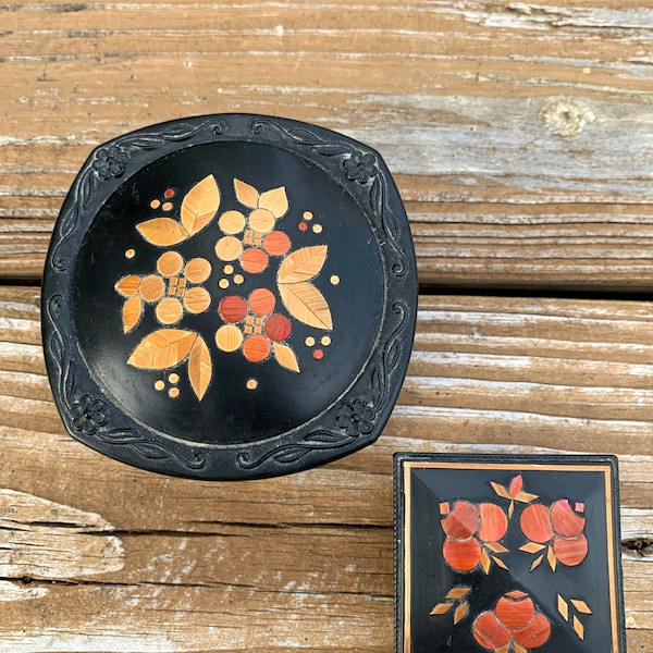 Vintage set of two Trinket Boxes with Straw Inlay Marquetry Russian Folk Art Black Plastic Lidded