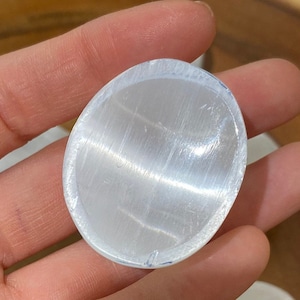 One Polished Selenite Worry Stone, Selenite Healing Stone, Crown Chakra, Anti-Anxiety Stone, Fidget Tool, Calming Energy, Meditation Tool