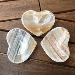 Amber Onyx Heart Shaped Stone Bowl, Crystal Bowl, Meditation Bowl, Heart Shaped Bowl, Jewelry Dish, Charging Bowl, House Warming Gift image 3