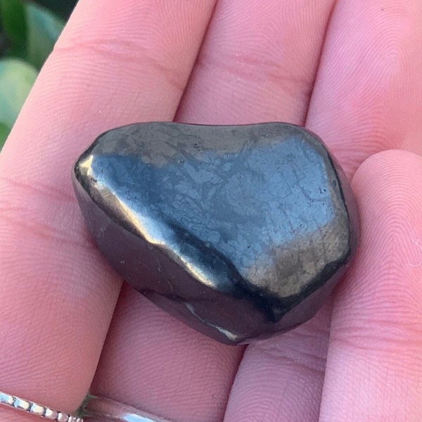 One Shungite Polished Tumbled Stone, Shungite Polished, Root Chakra, 5g Protection, Grounding Stone, Pocket Stone