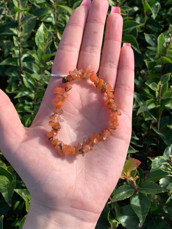 Carnelian Stone Chip Bracelet Handmade Boho Jewelry Root Chakra Healing Stretch Bracelet Unique Gift for Her Adjustable Fit Etsy Italia