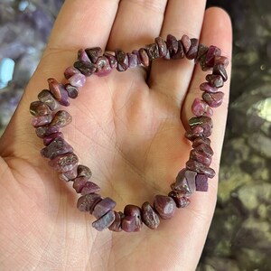 One Ruby Stone Chip Bracelet, July Birthstone, Stretchy Bracelet, Root Chakra, Healing Energy, Grounding, Red Ruby Bracelet, Corundum, AO