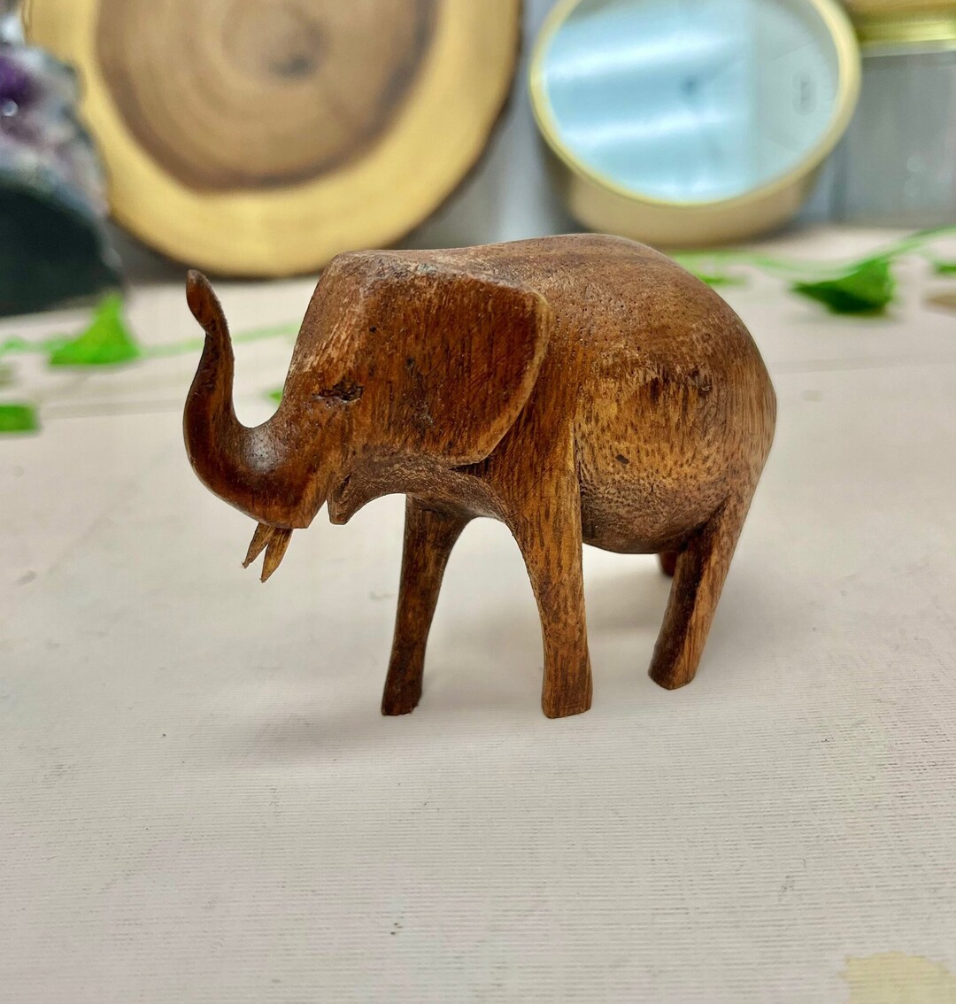 Exquisite Wooden Elephant Decor Carving