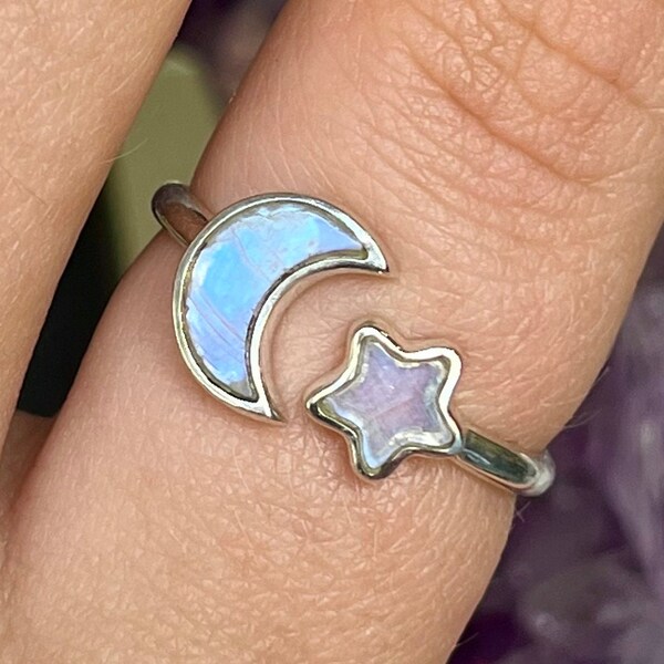 Moonstone Star and Crescent Moon Ring, Stackable Ring, June Birthstone, Crescent Moon, Dainty Moon Ring, New Moon Jewelry, Calming Energy