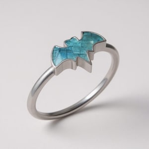 Labradorite Bat Ring, Stackable Ring, Shiny Bat Ring, Bat Shape Ring, 925 Ring, Third Eye Chakra, Halloween Ring, Bat Jewlery, Gothic