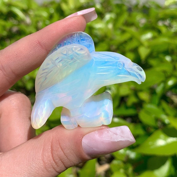 Opalite Bird Stone Carving, Opalite Stone, Eagle Carving, Stone Carving, Crown Chakra, Small Eagle, Happiness Stone, Desk Decor, Bird Gift