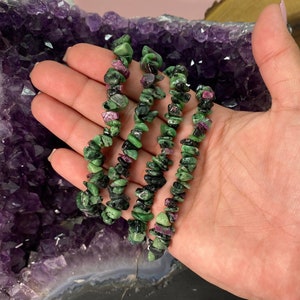 Ruby Zoisite Chip Bracelet, Ruby Zoisite Stretch Bracelet, Green Pink Bracelet, Stone Bracelet, Round Beaded Bracelet, Love Stone, AONJ