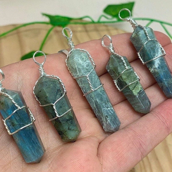 Wire Wrapped Labradorite Point Necklace, Terminated Point, Wire Wrap Necklace, Third Eye Chakra, Creativity Stone, Spiritual Protection