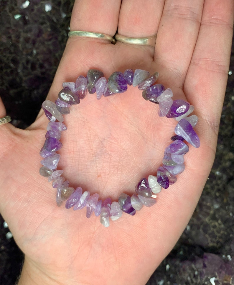 One Amethyst Chip Bracelet, Amethyst Stone, Purple Amethyst Bracelet, Amethyst Stretch Bracelet, February Birthstone 