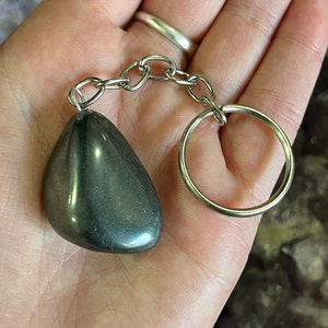 Hematite Stone Key Chain, Free Form Hematite, Crystal Keychain, Boho Key Chain, Root Chakra, Gift for New Driver, Cute Car Accessory, CDB