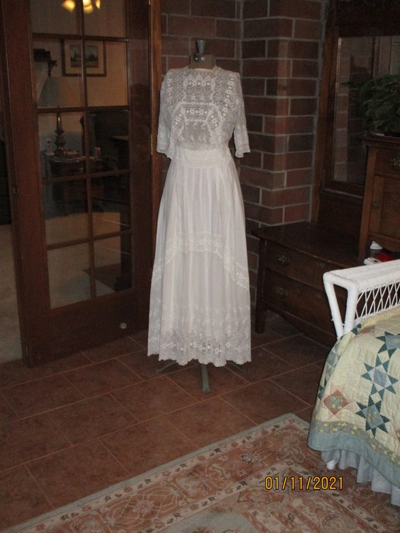 Exquisite 1910 wedding dress lawn cotton eyelet
