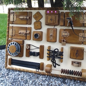Dementia Activity Board: Sensory Latch Board for Alzheimer&#39;s Patients