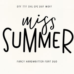 Puede incluir: Duo de fuentes manuscritas en blanco y negro con el texto "miss summer" y las palabras "fancy handwritten font duo" debajo.