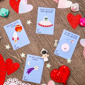 Tarjetas de San Valentín con temática espacial.