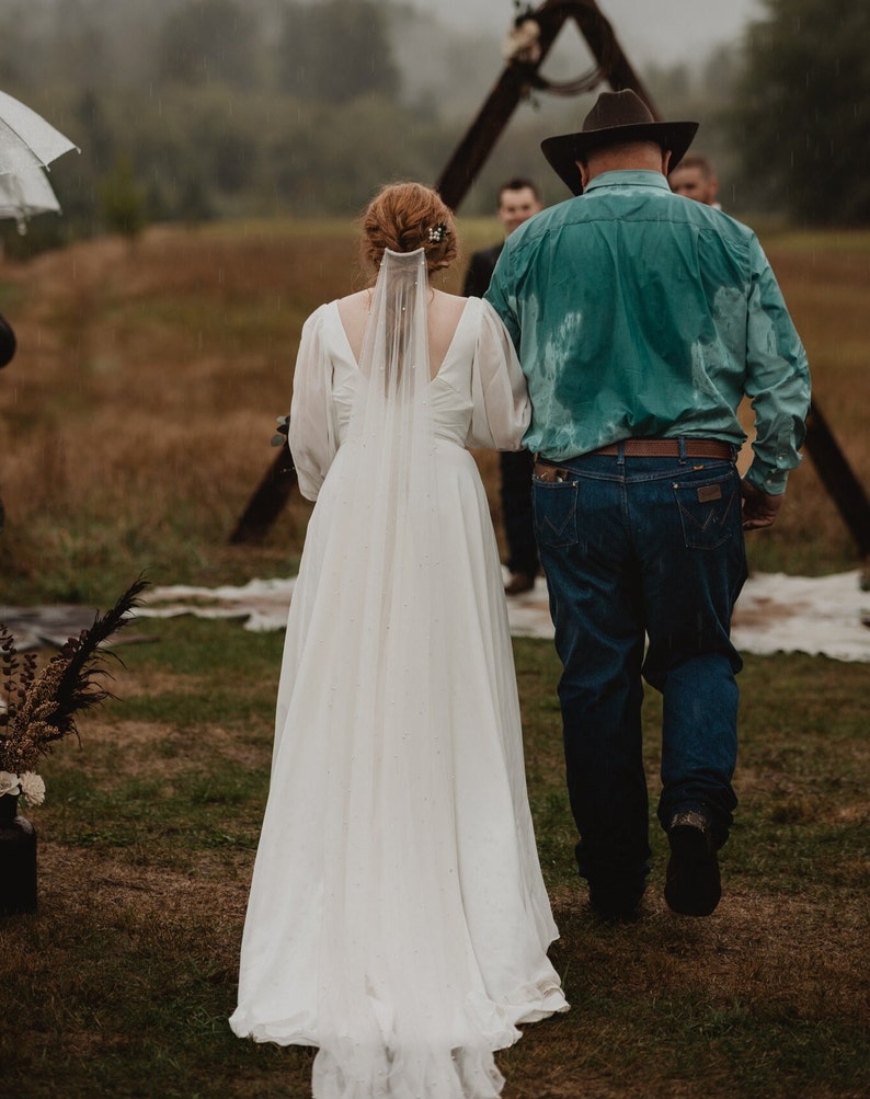 CLARISSA // Flat Drop Pearl Diamond Rhinestone Modern Veil,diamond pearl wedding Bridal Veil, sparkly pearl wedding veil, pearl core bride image 3