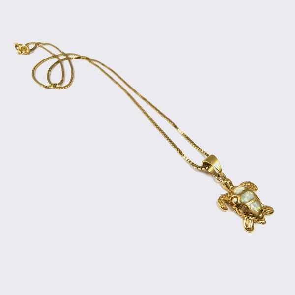 Collier de tortue de mer, thème de plage, pendentif d’opale solide ou blanc, cadeaux de tortue, pendentif d’opale solide, collier de pierre de naissance d’octobre