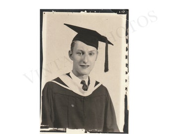 Male Graduate Vintage Photo 1940 Printable, Download Photo, Antique Photo, Digital Photo 0029