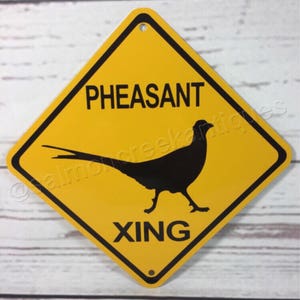 Mini señal de precaución de cruce de granja de metal amarillo Pheasant Xing, 15 x 15 cm o 30 x 30 cm (2 tamaños disponibles).