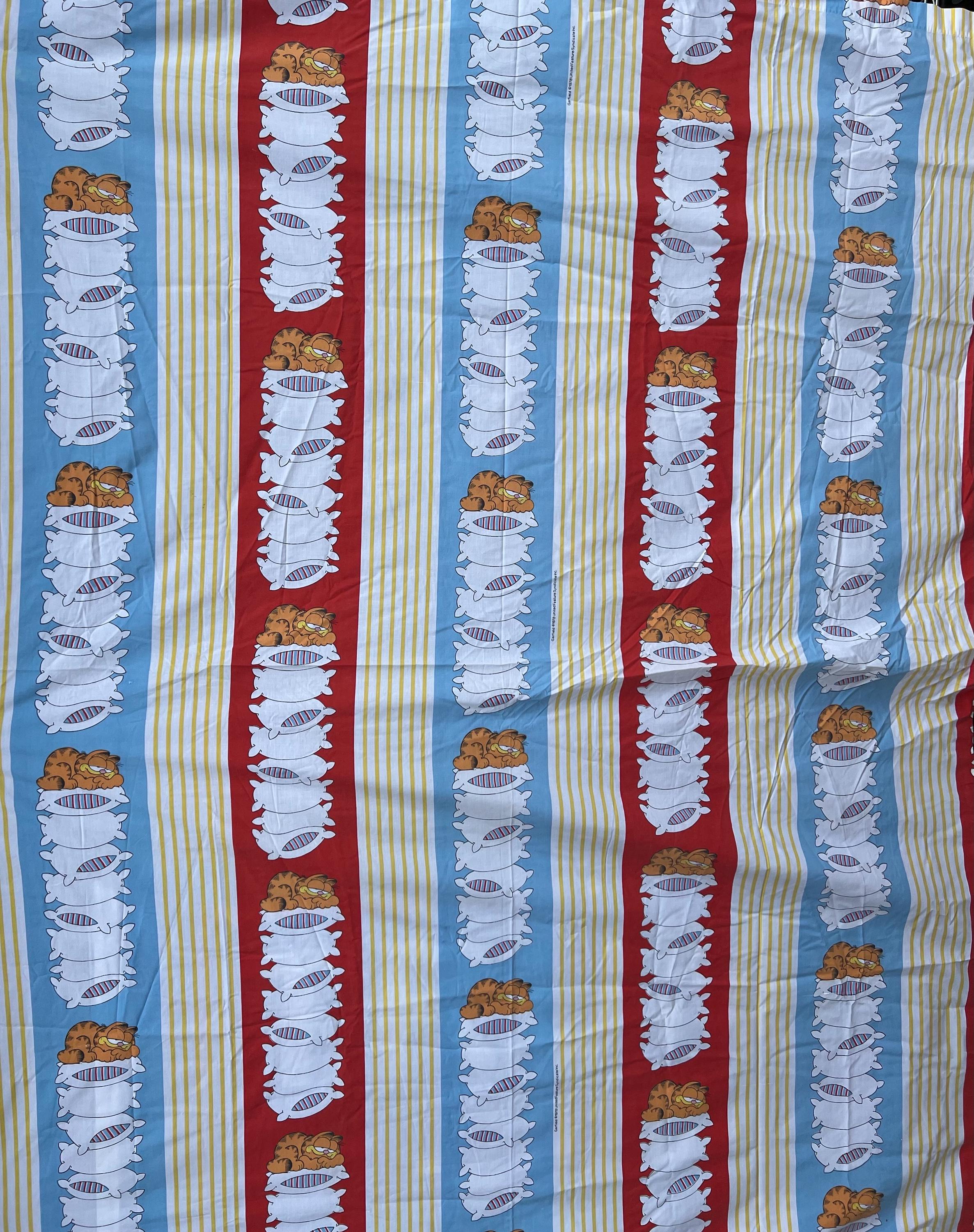 Vintage 1978 Garfield Twin Bedding Set: Striped Sheets